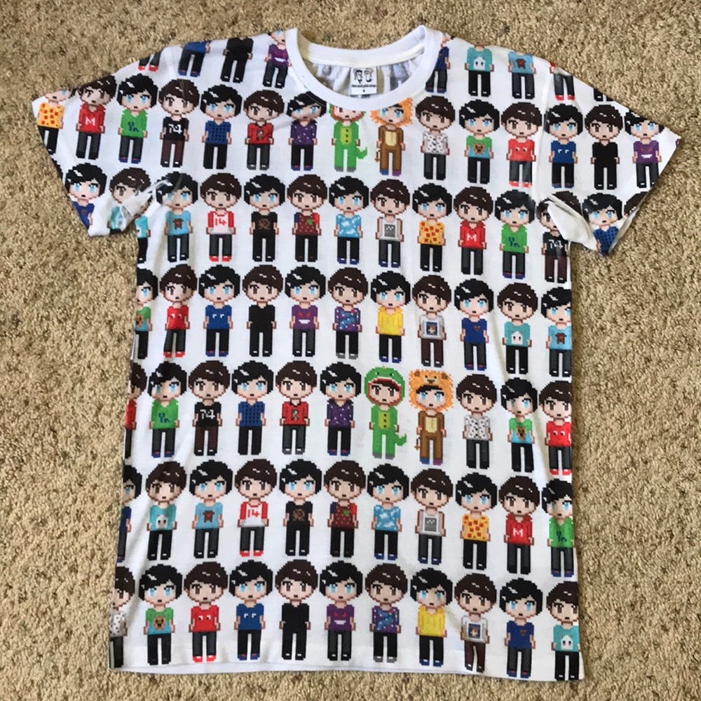 DAN AND PHIL Pixels shirt size small NWOT